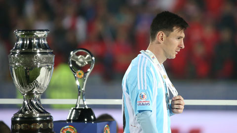 10 năm Messi ra mắt đội tuyển Argentina: 10 năm một tình yêu, 10 năm một nỗi đau 10 năm Messi ra mắt đội tuyển Argentina: 10 năm một tình yêu, 10 năm một nỗi đau