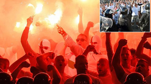 Màn bạo loạn ở trận Zorya gặp Legia Warsaw Màn bạo loạn ở trận Zorya gặp Legia Warsaw