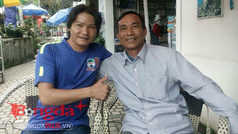 Bố Công Phượng vượt nghìn cây số vào Gia Lai cổ vũ con trai mình Bố Công Phượng vượt nghìn cây số vào Gia Lai cổ vũ con trai mình