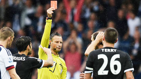 John Terry đang bắt đầu buổi bình minh của… hoàng hôn John Terry đang bắt đầu buổi bình minh của… hoàng hôn