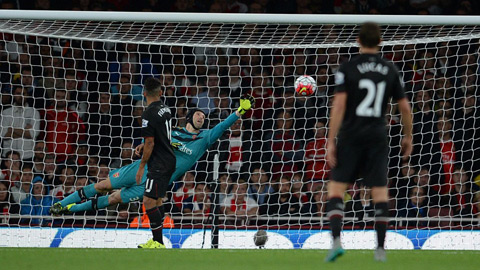 Đẳng cấp Petr Cech không thể bị nghi ngờ Đẳng cấp Petr Cech không thể bị nghi ngờ