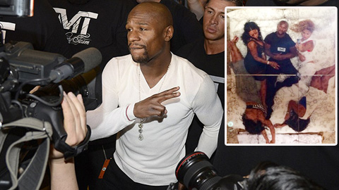 Tay đấm Mayweather khoe chiến tích '1 chọi 4' trên giường Tay đấm Mayweather khoe chiến tích '1 chọi 4' trên giường