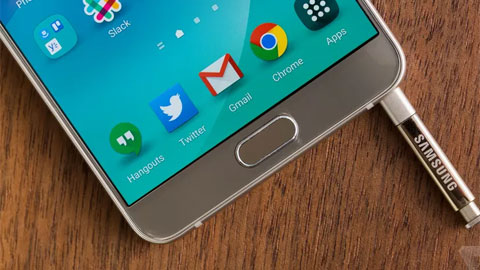 Galaxy Note5 dễ bị kẹt bút cảm ứng do thiết kế kiểu mới Galaxy Note5 dễ bị kẹt bút cảm ứng do thiết kế kiểu mới