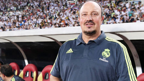 Benitez, hãy để yên cho B-B-C! Benitez, hãy để yên cho B-B-C!