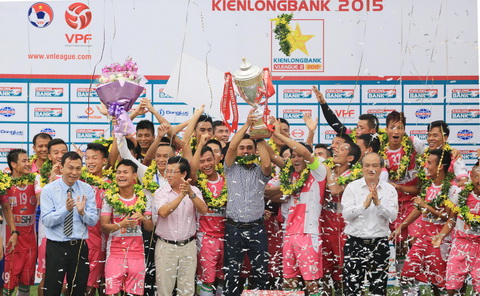 Giải hạng Nhất QG 2015: CAND rớt hạng Giải hạng Nhất QG 2015: CAND rớt hạng