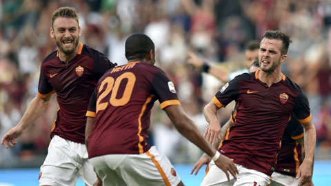 Juventus vẫn chưa có điểm khi lại thua Roma 1-2 Juventus vẫn chưa có điểm khi lại thua Roma 1-2
