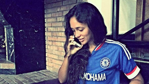 Nữ bác sỹ nóng bỏng muốn thế chân Carneiro tại Chelsea Nữ bác sỹ nóng bỏng muốn thế chân Carneiro tại Chelsea