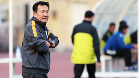 HLV Hoàng Văn Phúc (QNK Quảng Nam): “Lứa U19 hiện tại sẽ tiến xa nếu được đầu tư tốt!” HLV Hoàng Văn Phúc (QNK Quảng Nam): “Lứa U19 hiện tại sẽ tiến xa nếu được đầu tư tốt!”