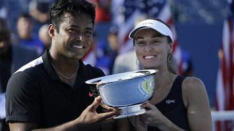 Martina Hingis giành Grand Slam thứ 19 Martina Hingis giành Grand Slam thứ 19