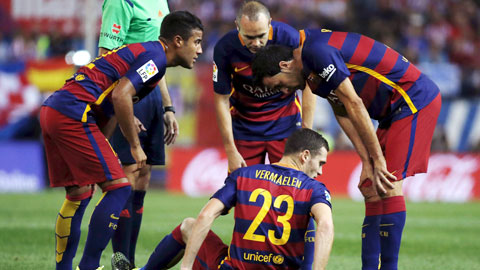 Thomas Vermaelen chấn thương, Barca có nguy cơ hết hậu vệ Thomas Vermaelen chấn thương, Barca có nguy cơ hết hậu vệ
