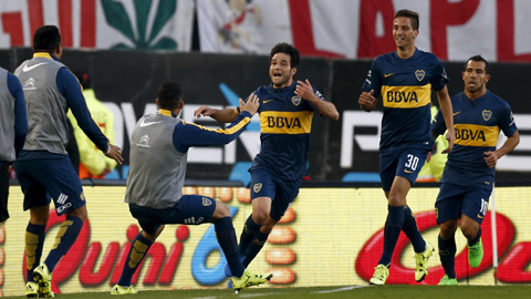 Thắng River Plate, Boca Juniors lên ngôi đầu bảng Thắng River Plate, Boca Juniors lên ngôi đầu bảng