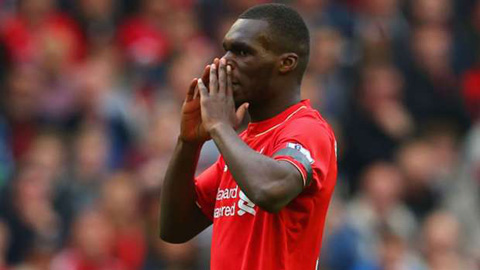 Liverpool nhận tin dữ từ Benteke Liverpool nhận tin dữ từ Benteke