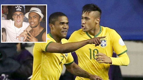 Neymar muốn Douglas Costa làm em rể Neymar muốn Douglas Costa làm em rể