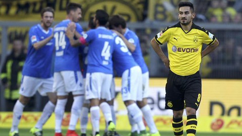 Toàn cảnh bóng đá châu Âu 27/9: Dortmund bị tân binh cầm chân Toàn cảnh bóng đá châu Âu 27/9: Dortmund bị tân binh cầm chân