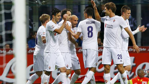 Hạ Inter 4-1, Fiorentina quay lại ngôi đầu Serie A sau 16 năm Hạ Inter 4-1, Fiorentina quay lại ngôi đầu Serie A sau 16 năm
