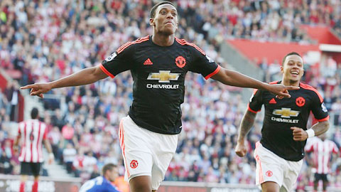 Martial mang luồng sinh khí trẻ trở lại Old Trafford Martial mang luồng sinh khí trẻ trở lại Old Trafford