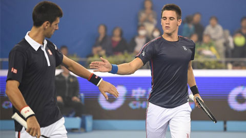 Djokovic anh đi tiếp, Djokovic em dừng bước Djokovic anh đi tiếp, Djokovic em dừng bước