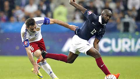 Lassana Diarra: Hiện tượng ở tuyến giữa tuyển Pháp Lassana Diarra: Hiện tượng ở tuyến giữa tuyển Pháp
