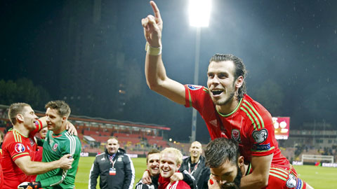 Gareth Bale đi vào huyền thoại của xứ Wales Gareth Bale đi vào huyền thoại của xứ Wales