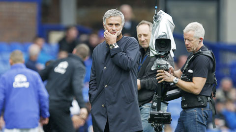 Mourinho không xứng nhận lương ngất ngưởng Mourinho không xứng nhận lương ngất ngưởng