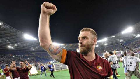 De Rossi hướng đến mốc 500 trận cho Roma: Người đội phó bền bỉ De Rossi hướng đến mốc 500 trận cho Roma: Người đội phó bền bỉ