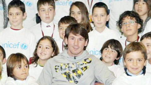 Năm 2014, tên của Messi được đặt cho 422 đứa trẻ Năm 2014, tên của Messi được đặt cho 422 đứa trẻ