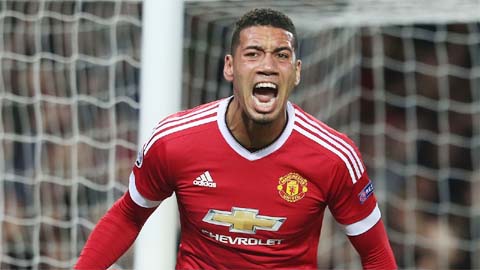Chris Smalling: Gã “bé dần” nay đã lớn Chris Smalling: Gã “bé dần” nay đã lớn