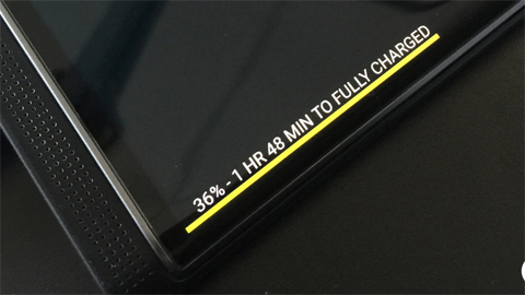 Màn hình cong của BlackBerry Priv hiện gì? Màn hình cong của BlackBerry Priv hiện gì?