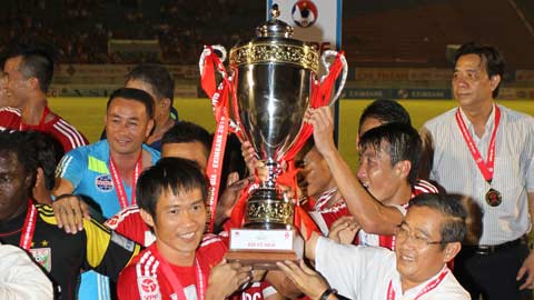 Ông Nguyễn Minh Sơn - Cựu chủ tịch công ty CP thể thao bóng đá Bình Dương: “Tôi thoải mái khi rời ghế Chủ tịch đội bóng” Ông Nguyễn Minh Sơn - Cựu chủ tịch công ty CP thể thao bóng đá Bình Dương: “Tôi thoải mái khi rời ghế Chủ tịch đội bóng”