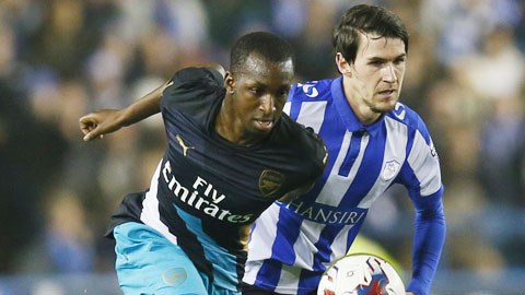 Arsenal & nỗi lo từ tuyến kế cận Arsenal & nỗi lo từ tuyến kế cận