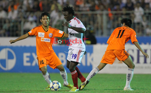 Những khoảnh khắc ấn tượng nhất vòng 20 V-League 2013