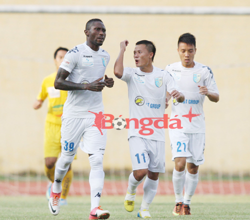 Những khoảnh khắc ấn tượng nhất vòng 20 V-League 2013