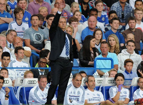 Premier League: Chào mừng trở lại, Jose Mourinho!