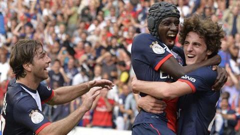 Rabiot (ngoài cùng bên phải) ăn mừng bàn mở tỷ số cho PSG