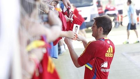 Casillas sẽ bắt chính ở Champions League