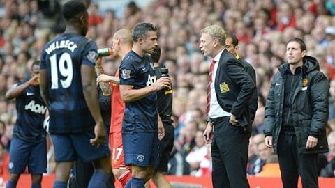 Van Persie bác tin không hạnh phúc dưới thời Moyes