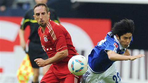Ribery (trái) cùng Bayern sẽ mở màn lễ hội Oktoberfest bằng một chiến thắng