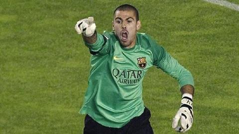 Valdes thể hiện sự vui mừng sau tình huống truy cản thành công quả penalty