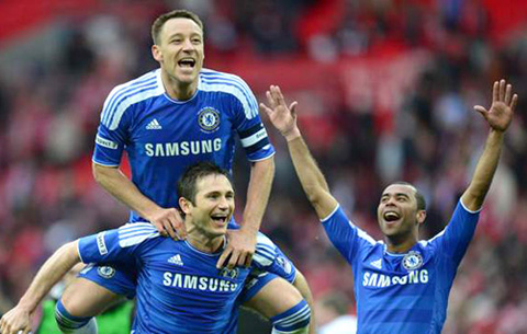 Mourinho thừa nhận vẫn rất cần