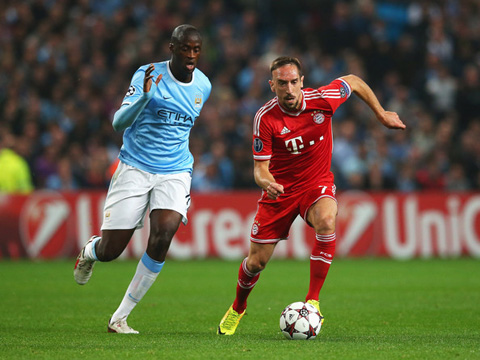 10 cầu thủ chuyền bóng tốt nhất châu Âu mùa này