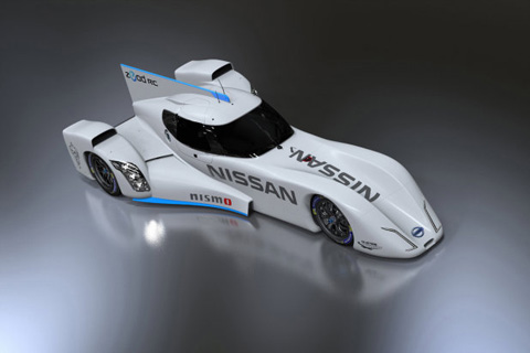 Nissan ra mắt bản hoàn chỉnh của ZEOD RC