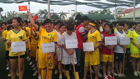 Lễ khai mạc Giải bóng đá nữ Hội đồng hương Nghệ An khu vực miửn Nam 2013