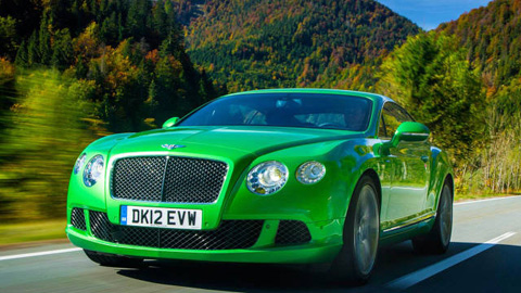 Kevin-Prince Boateng ghi dấu ấn riêng cho Bentley Continental GT