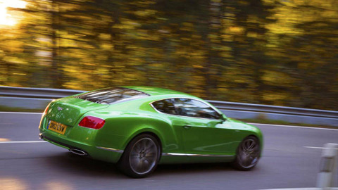 Kevin-Prince Boateng ghi dấu ấn riêng cho Bentley Continental GT