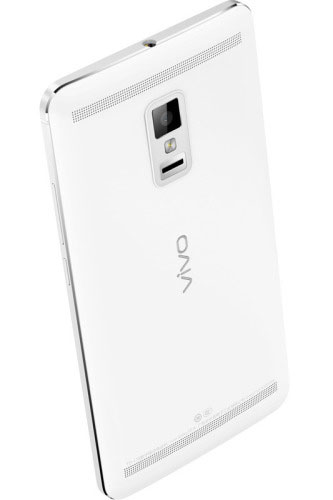 Smartphone màn hình phân giải 2K đầu tiên trên thế giới trình làng