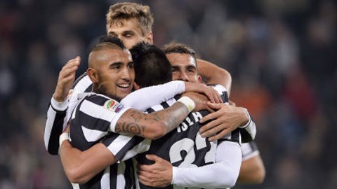 Juventus là đội bóng đầu tiên có mặt ở vòng tứ kết