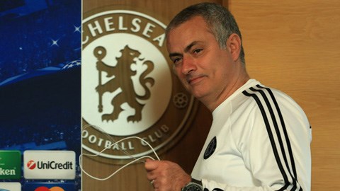 Mourinho thường xuyên gây hấn với phóng viên cũng như truyền thông