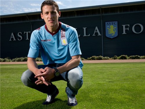Đội hình tệ nhất Premier League nửa đầu mùa giải 2013/14