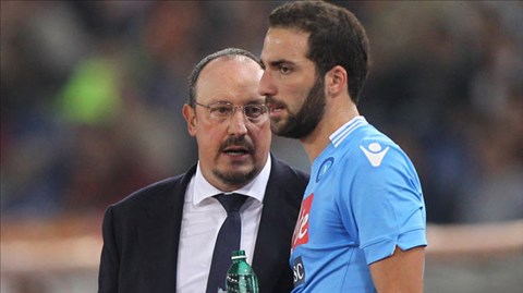 HLV Benitez có thể để Higuain ra đi, nhưng là vào mùa Hè năm sau