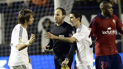 Coentrao cố tình nhận thẻ đỏ để được ra đi?